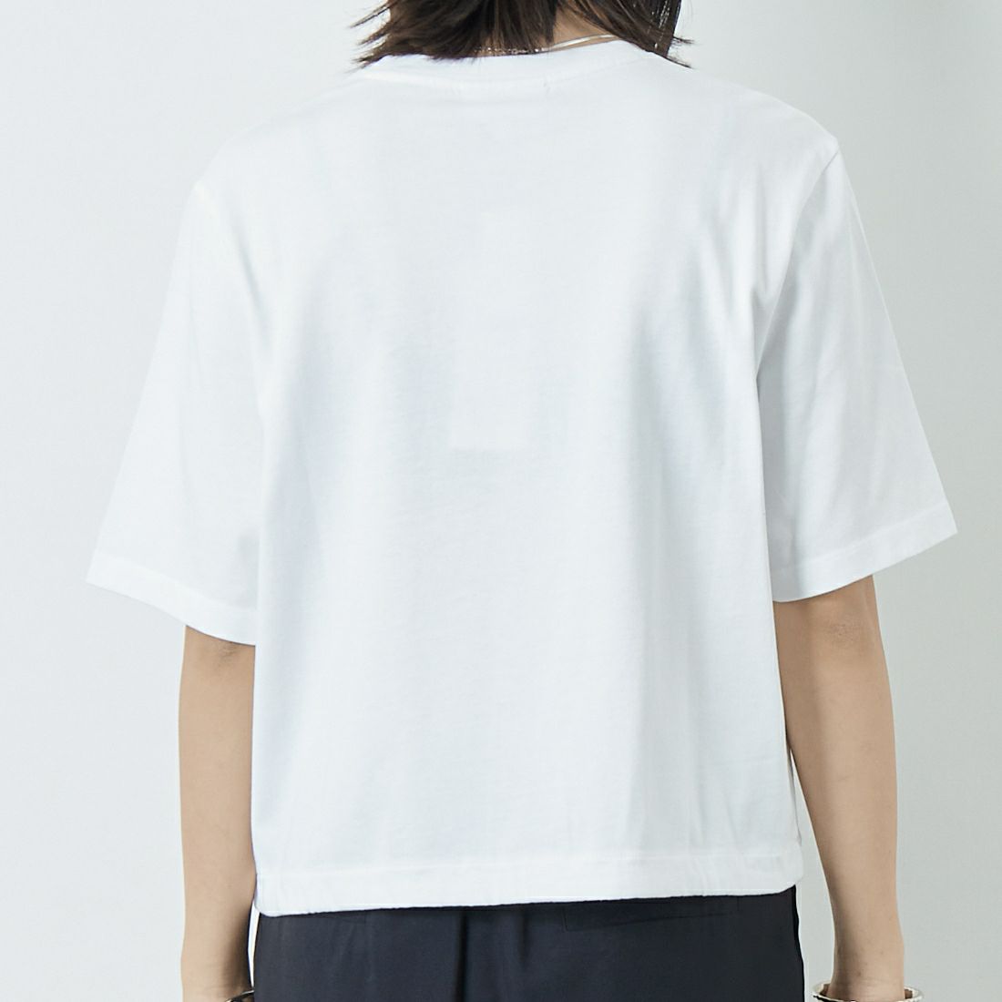 MAISON KITSUNE [メゾン キツネ] バブルロゴ ドローストリングコンフォートTシャツ [OW00120KJ0119] P100 WHITE &&モデル身長：167cm 着用サイズ：S&&