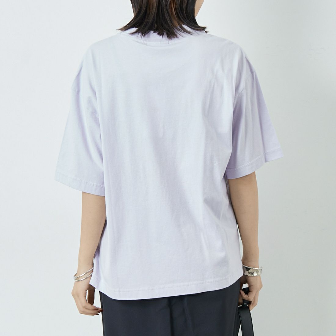 MAISON KITSUNE [メゾン キツネ] ヨガフォックス ボクシーTシャツ [OW00123KJ0008] 0173 SOFT &&モデル身長：167cm 着用サイズ：S&&