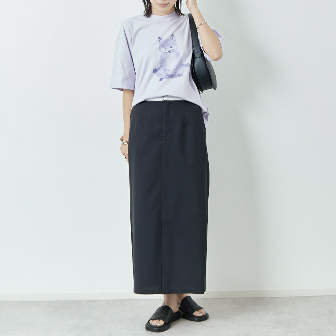 MAISON KITSUNE [メゾン キツネ] ヨガフォックス ボクシーTシャツ [OW00123KJ0008] 0173 SOFT &&モデル身長：167cm 着用サイズ：S&&