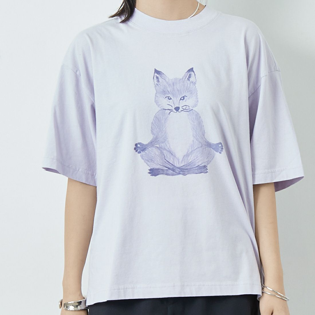 MAISON KITSUNE [メゾン キツネ] ヨガフォックス ボクシーTシャツ [OW00123KJ0008] 0173 SOFT &&モデル身長：167cm 着用サイズ：S&&