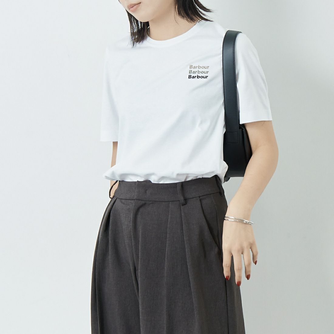 Barbour [バブアー] PENSHAW ワンポイントロゴTシャツ [LTS0676] WHITE &&モデル身長：167cm 着用サイズ：10&&