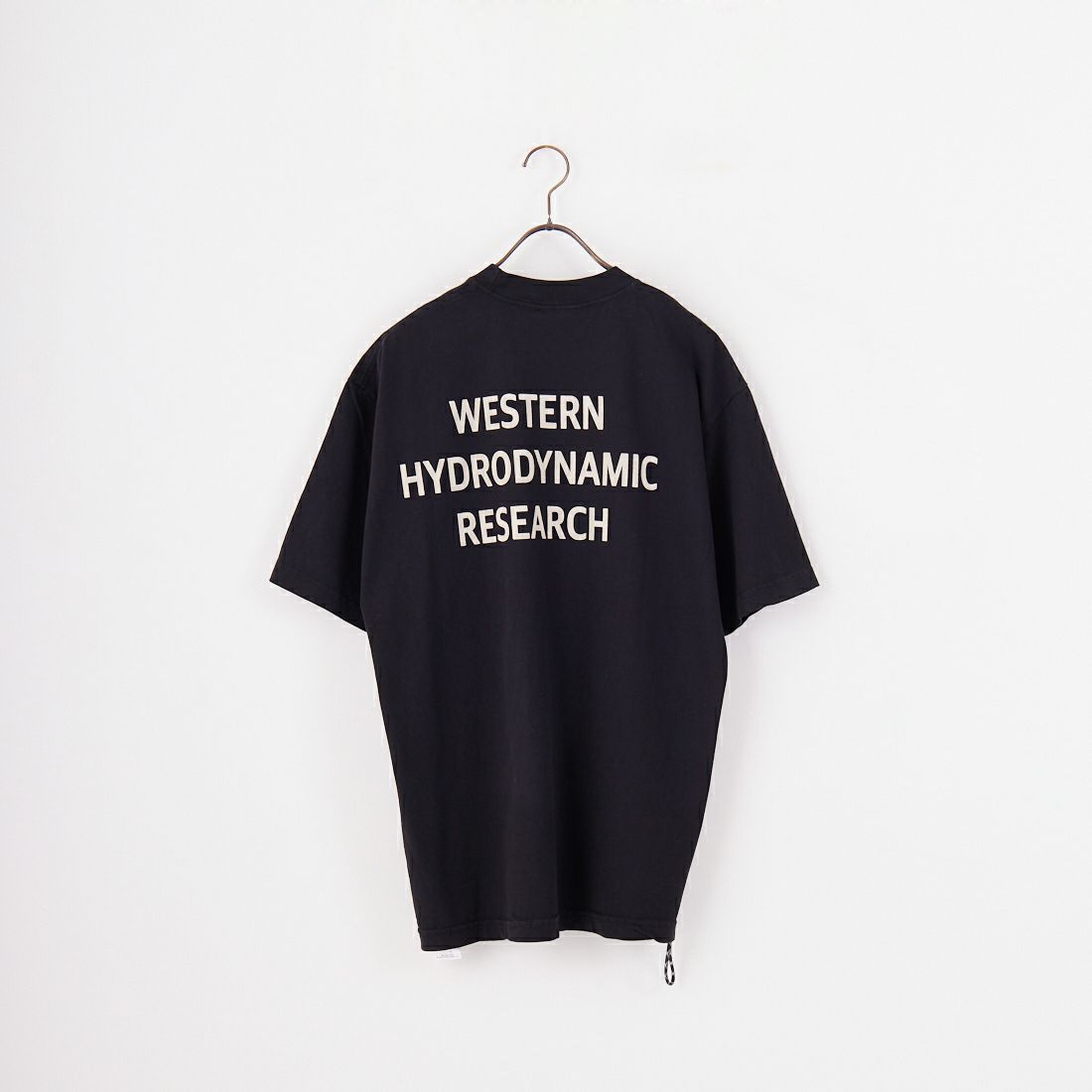 01 BLACK