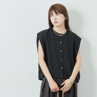 BLACK&&モデル身長：167cm 着用サイズ：F&&