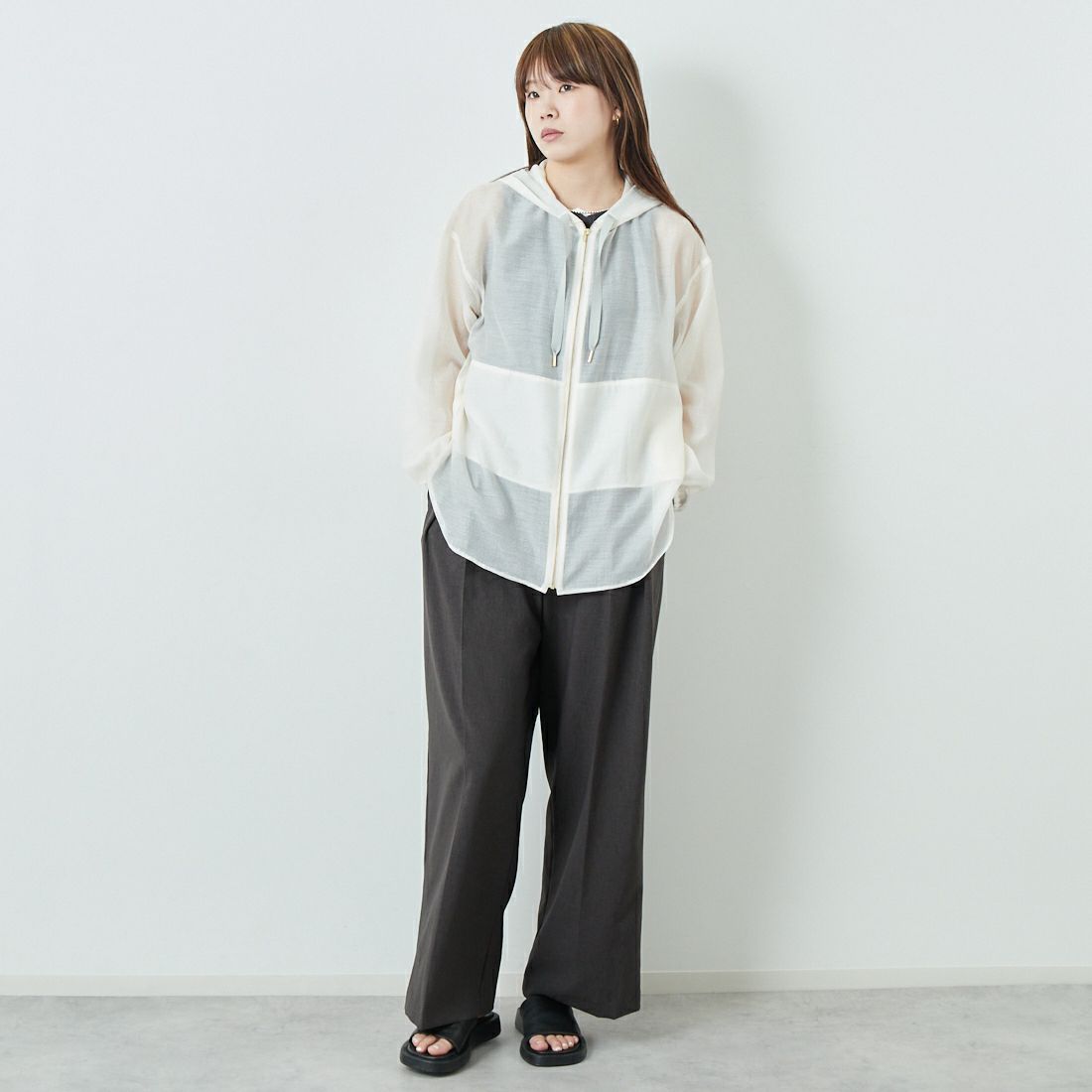 STELLA CIFFON [ステラシフォン] ファインスパン オーガンザブルゾン [ST2-25101] 03 IVORY &&モデル身長：167cm 着用サイズ：36&&