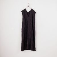19 BLACK