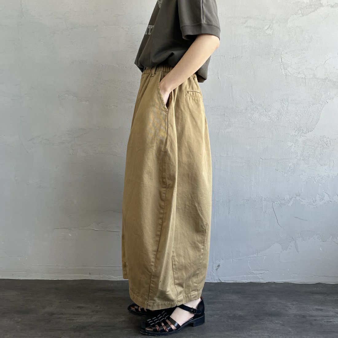 HARVESTY [ハーベスティ] チノサーカススカート [A22503] 34 KHAKI B &&モデル身長：158cm 着用サイズ：1&&