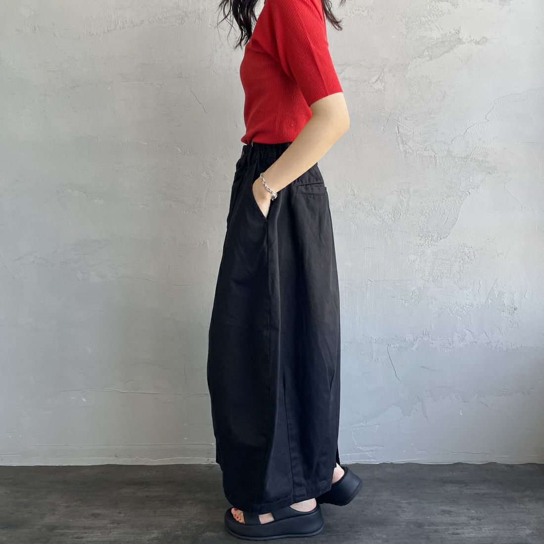 HARVESTY [ハーベスティ] チノサーカススカート [A22503] 19 BLACK &&モデル身長：160cm 着用サイズ：1&&