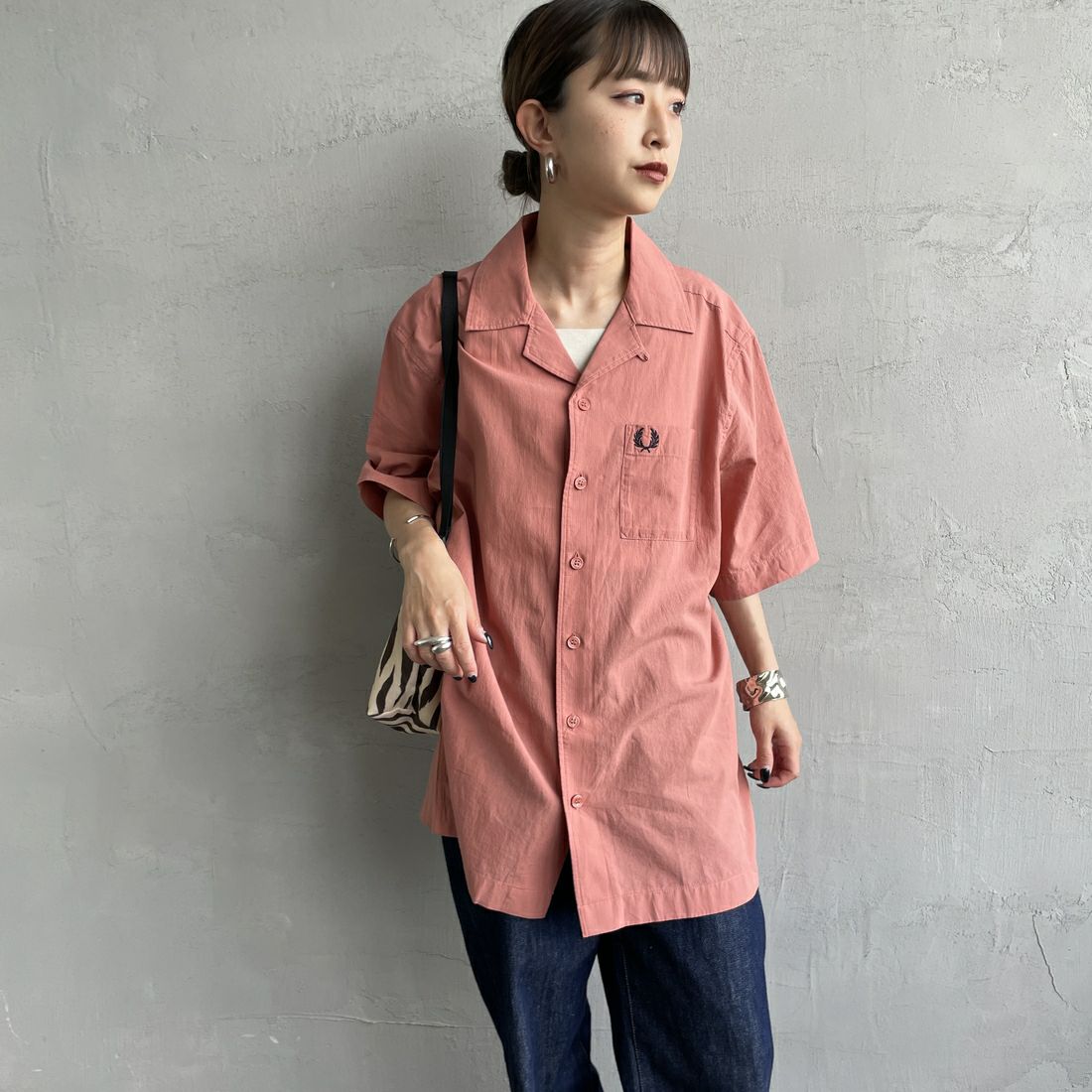 FRED PERRY - FRED PERRY フレッドペリー カジュアルシャツ ピンク 【 FRED PERRY フレッドペリー M12_TWIN TIPPED FRED PERRY SHIRT