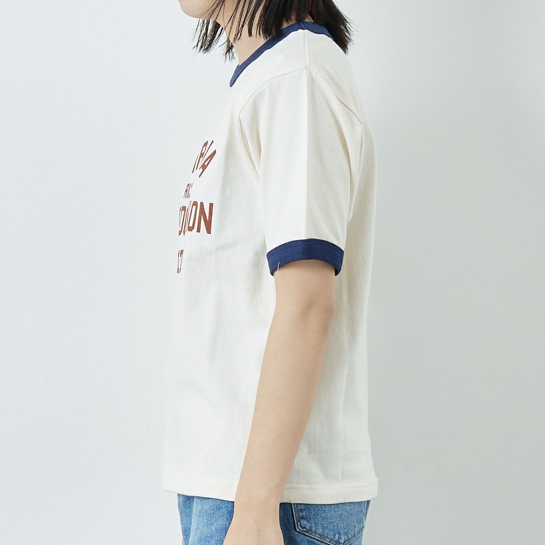 SCREEN STARS [スクリーンスターズ] 別注 プリントリンガーTシャツ [2522-205IN-JF] OFF WHITE &&モデル身長：167cm 着用サイズ：F&&