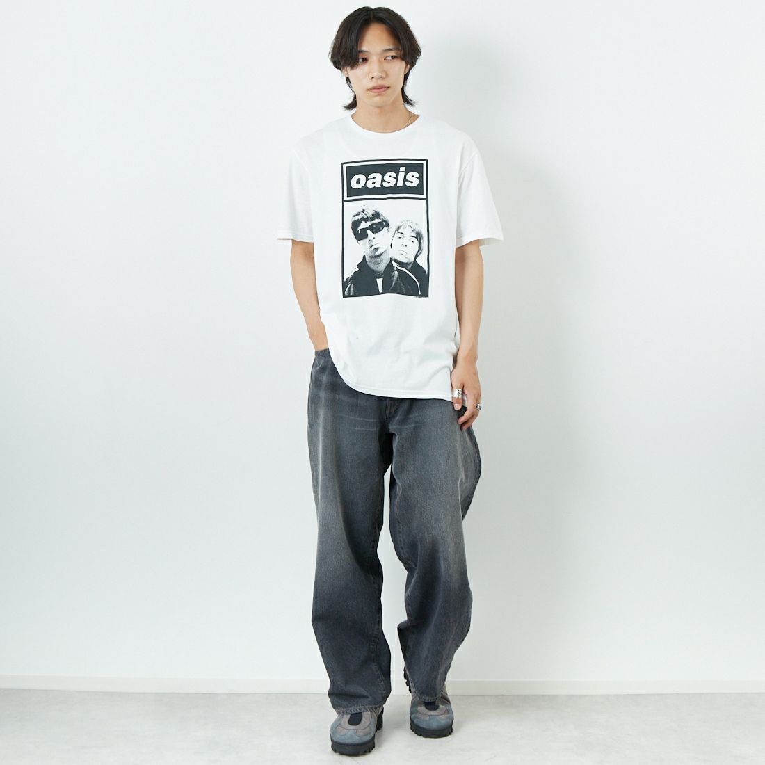 THRIFTY LOOK [スリフティールック] oasis ショートスリーブTシャツ [TL24S093-W1] WHITE1 &&モデル身長：179cm 着用サイズ：L&&