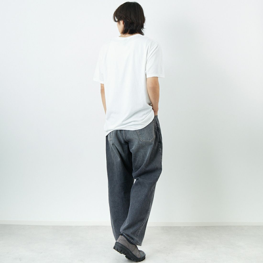 THRIFTY LOOK [スリフティールック] oasis ショートスリーブTシャツ [TL24S093-W1] WHITE1 &&モデル身長：179cm 着用サイズ：L&&