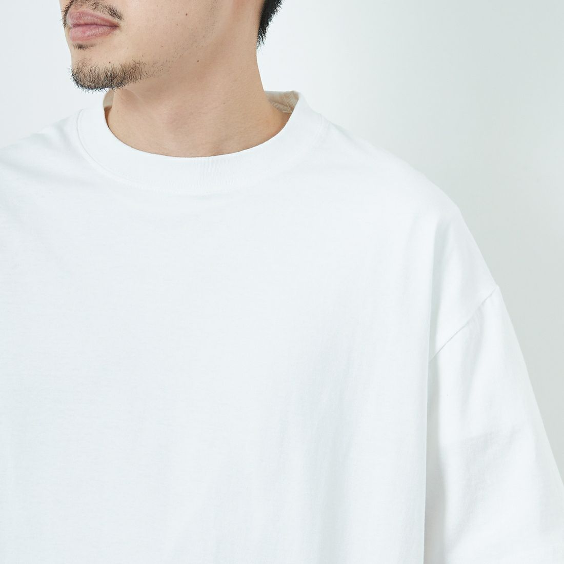 FRUIT OF THE LOOM [フルーツ オブ ザ ルーム] × 中津川吾郎(MIN-NANO) 別注2パックTシャツ [81256900-JF] WHT/WHT &&モデル身長：168cm 着用サイズ：L&&
