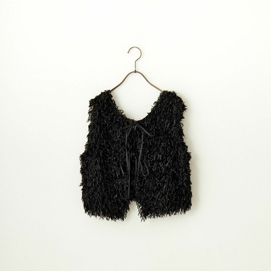 nenom [ネノム] 前後2WAY フェザーフリンジショートベスト [NE24132007] 09 BLACK