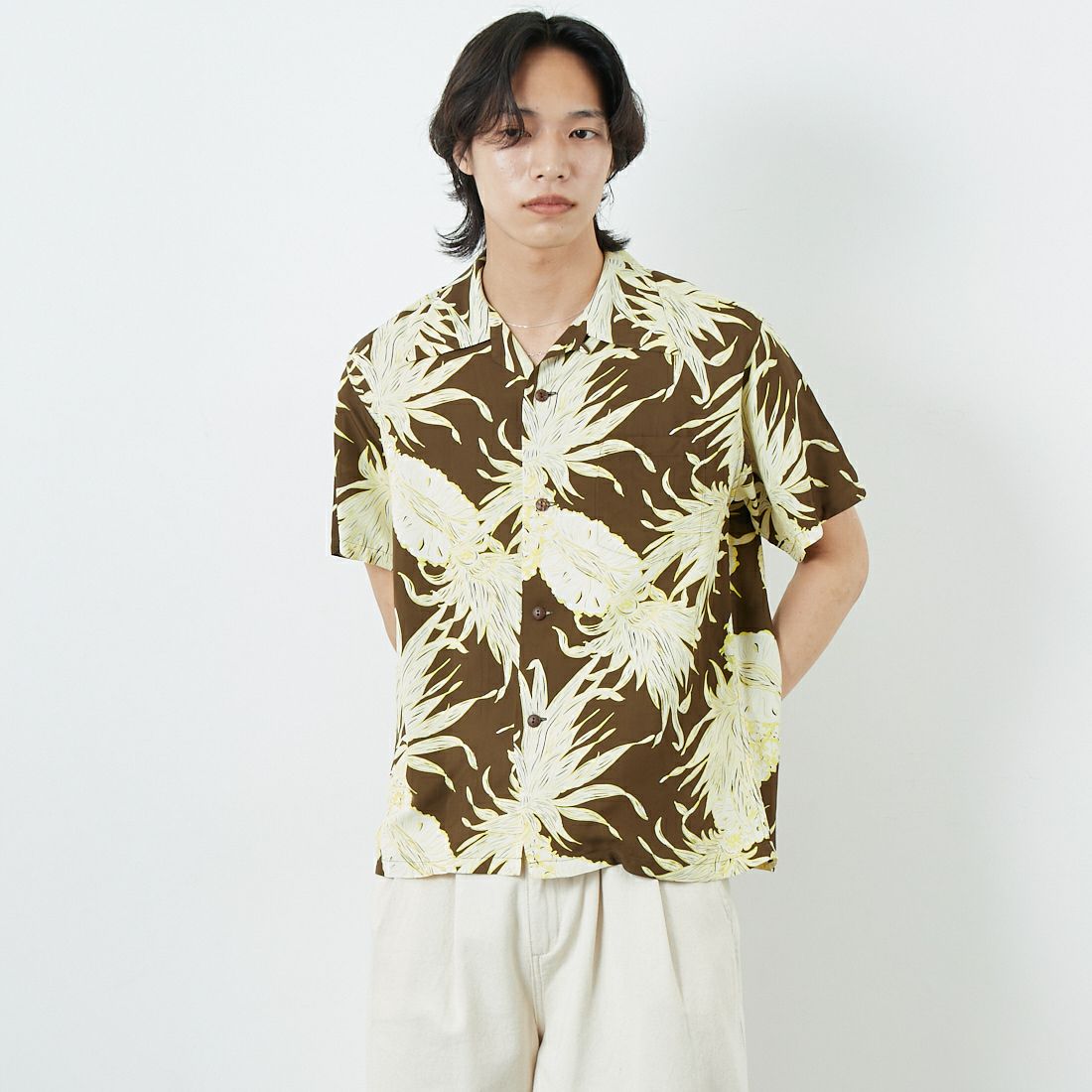 138 BROWN&&モデル身長：179cm 着用サイズ：M&&