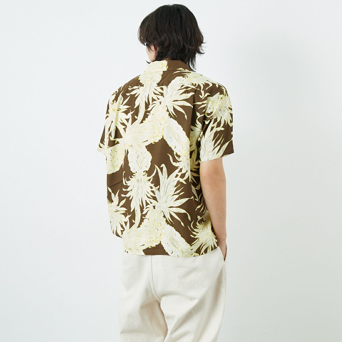 SUN SURF [サンサーフ] レーヨンハワイアンシャツ [SS39413] 138 BROWN&&モデル身長：179cm 着用サイズ：M&&