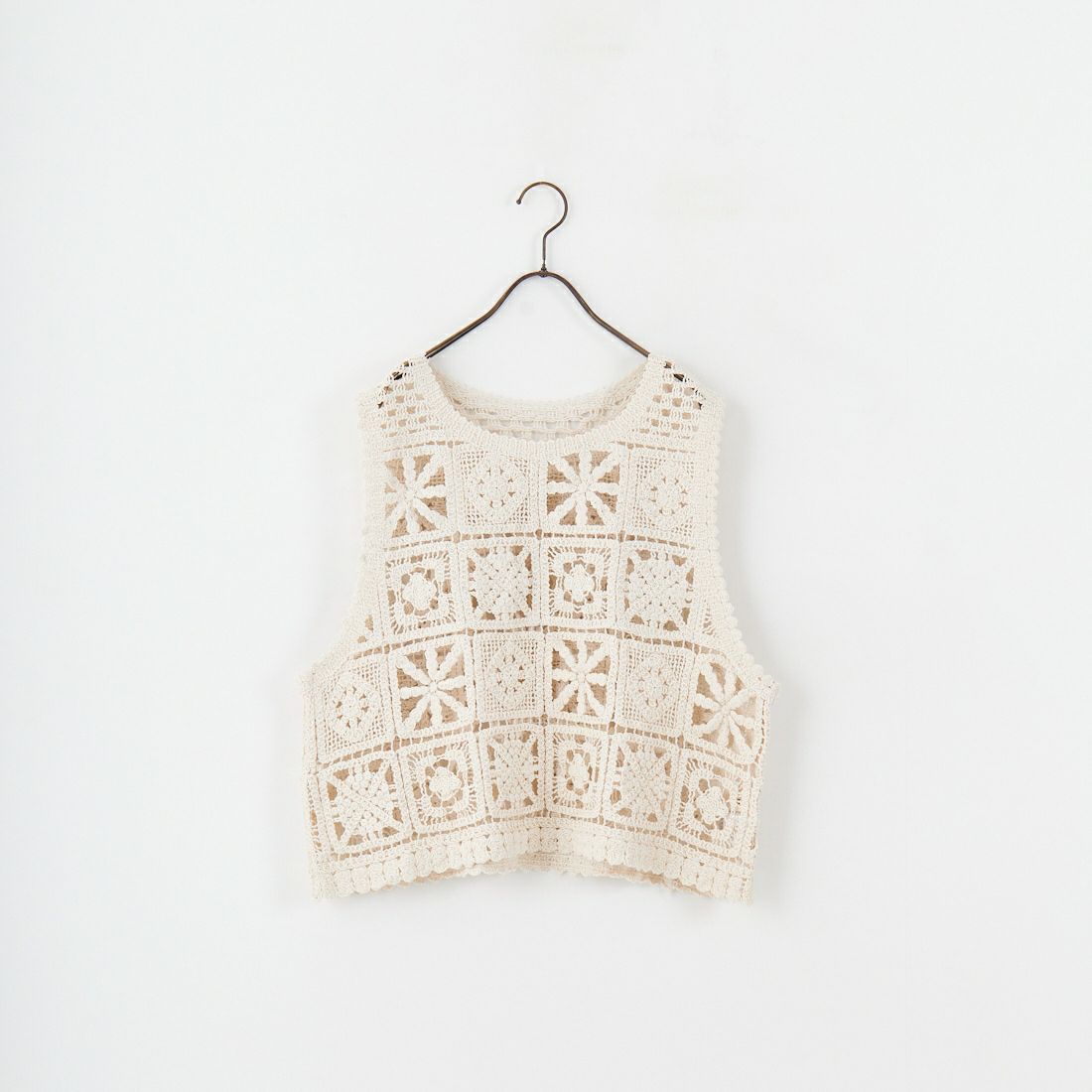 04 IVORY