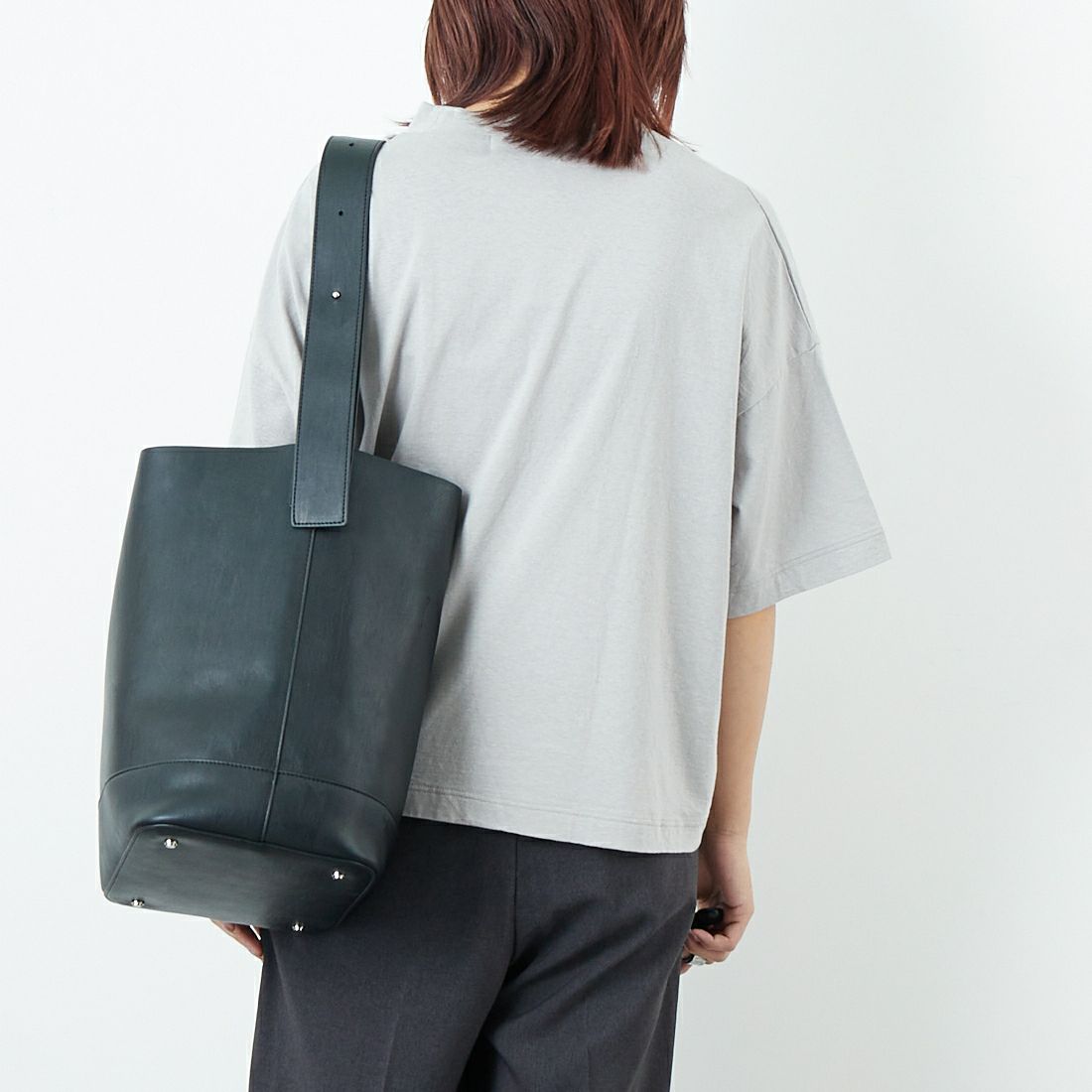 tumugu: [ツムグ] ラフィ天竺プリントTシャツ [TC25202] 80 LT.GRAY &&モデル身長：167cm 着用サイズ：F&&