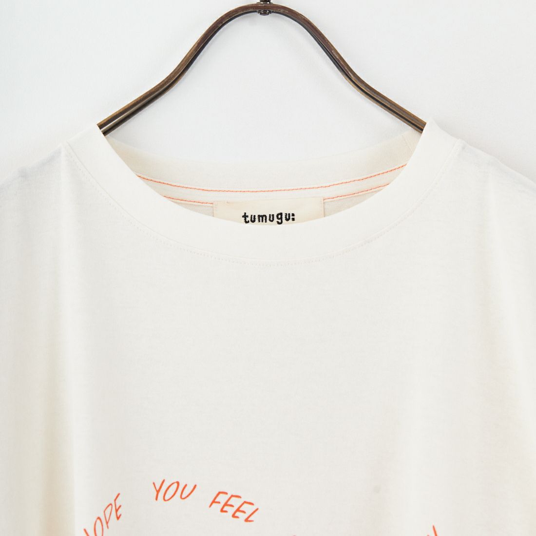tumugu: [ツムグ] DEPEND天竺 プリント裾ラウンドTシャツ [TC25210] 04 IVORY