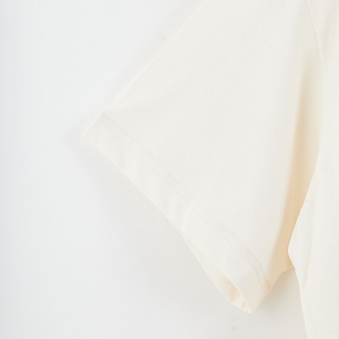 tumugu: [ツムグ] DEPEND天竺 プリント裾ラウンドTシャツ [TC25210] 04 IVORY