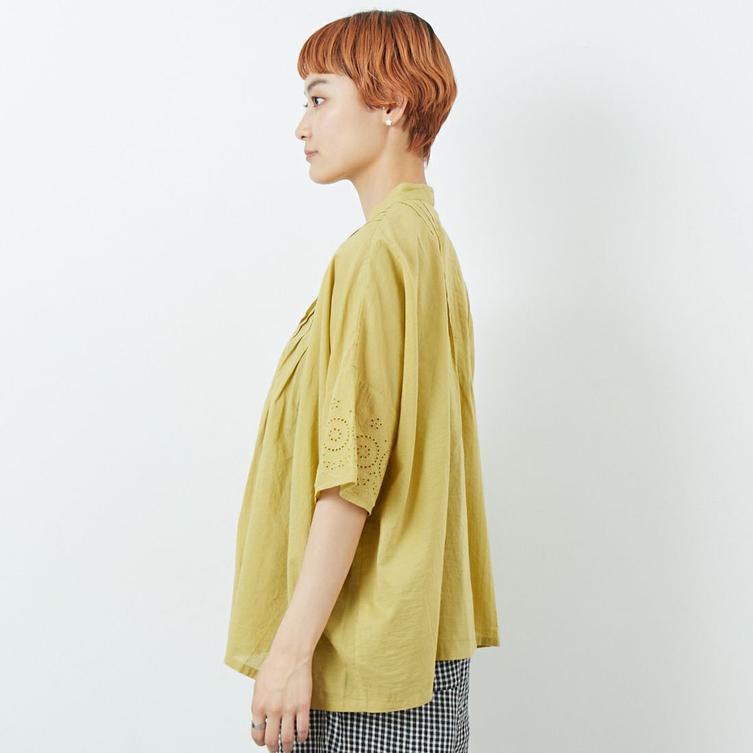 soil [ソイル] カットワークレース バンドカラーシャツ [INSL24221] 5600 YELLO &&モデル身長：160cm 着用サイズ：1&&