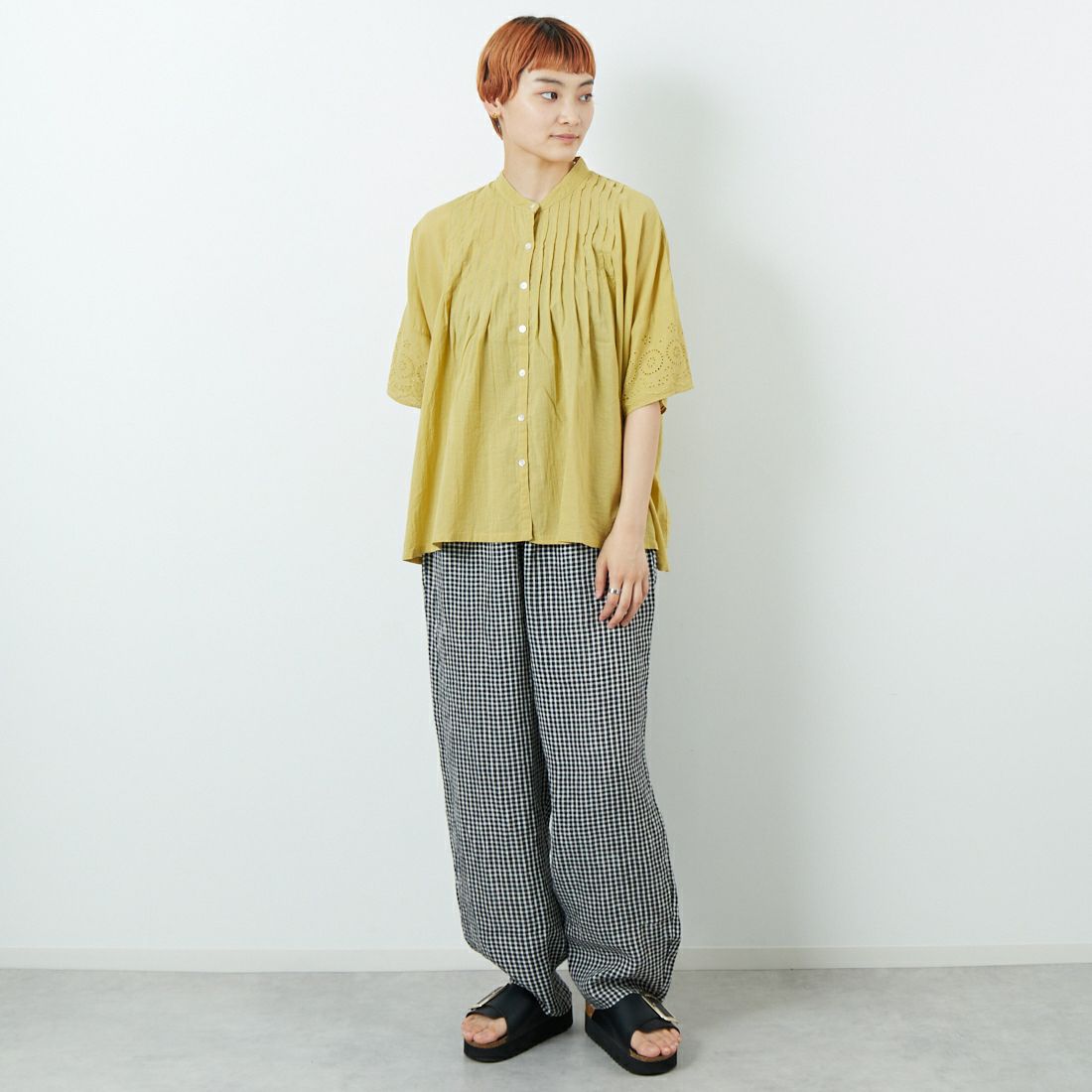soil [ソイル] カットワークレース バンドカラーシャツ [INSL24221] 5600 YELLO &&モデル身長：160cm 着用サイズ：1&&