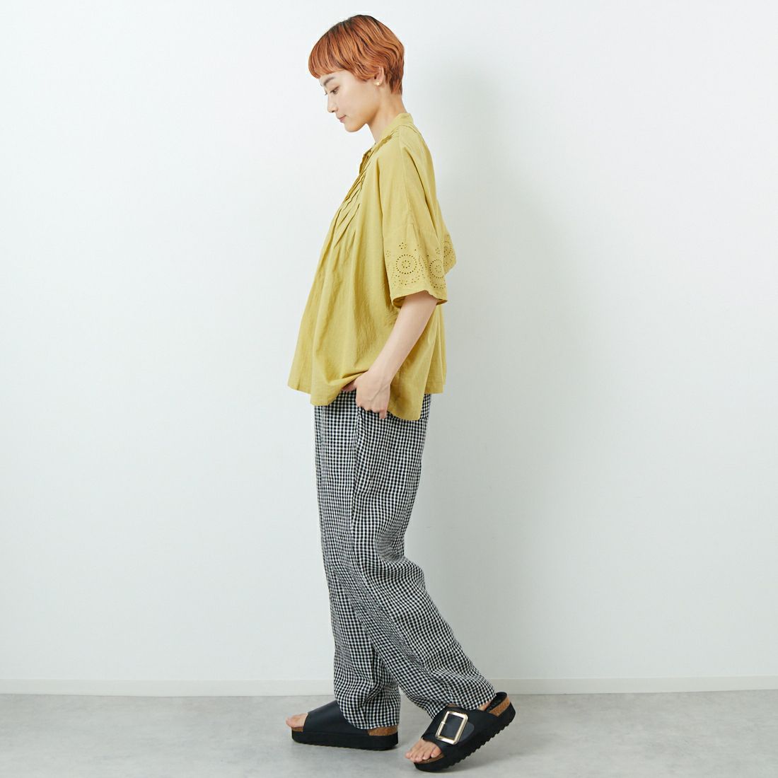 soil [ソイル] カットワークレース バンドカラーシャツ [INSL24221] 5600 YELLO &&モデル身長：160cm 着用サイズ：1&&