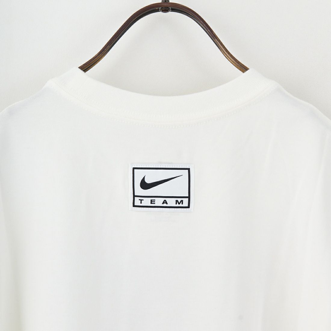 NIKE [ナイキ] ウィメンズ スリムクロップドTシャツ [HQ1710] 133 SAIL