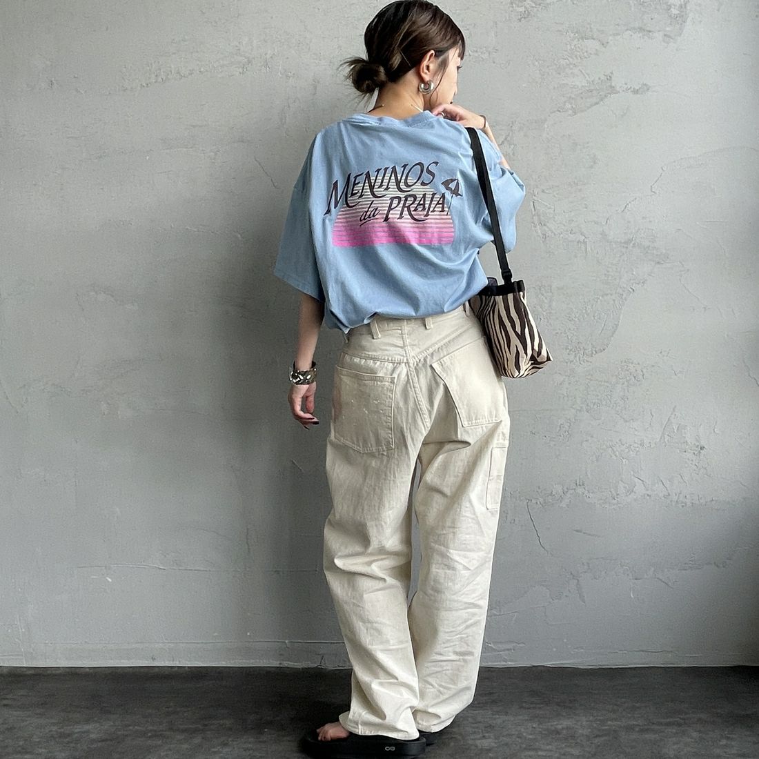 THE SHINZONE [ザ シンゾーン] MENINOS da PRAIA Tシャツ [25MMSCU04] 81 LIGHT B &&モデル身長：150cm 着用サイズ：F0&&