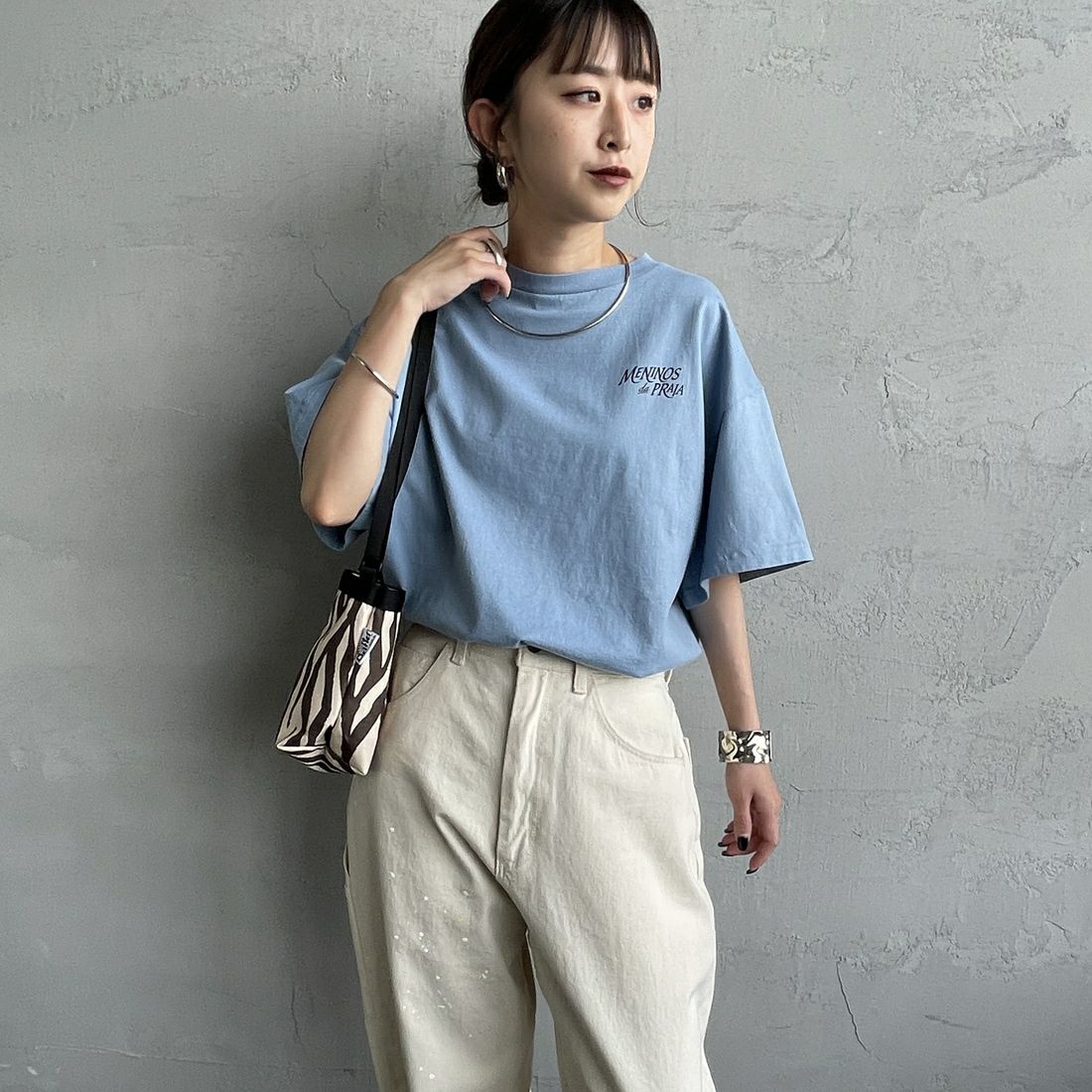 THE SHINZONE [ザ シンゾーン] MENINOS da PRAIA Tシャツ [25MMSCU04] 81 LIGHT B &&モデル身長：150cm 着用サイズ：F0&&
