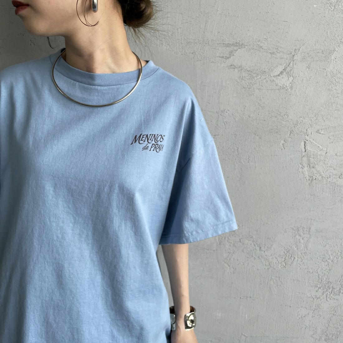 THE SHINZONE [ザ シンゾーン] MENINOS da PRAIA Tシャツ [25MMSCU04] 81 LIGHT B &&モデル身長：150cm 着用サイズ：F0&&