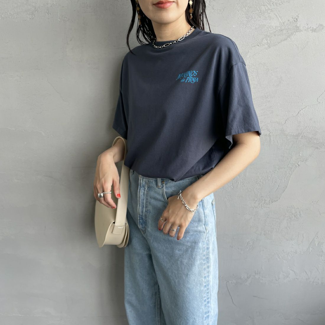 THE SHINZONE [ザ シンゾーン] MENINOS da PRAIA Tシャツ [25MMSCU04] 05 C.GRAY &&モデル身長：160cm 着用サイズ：F0&&