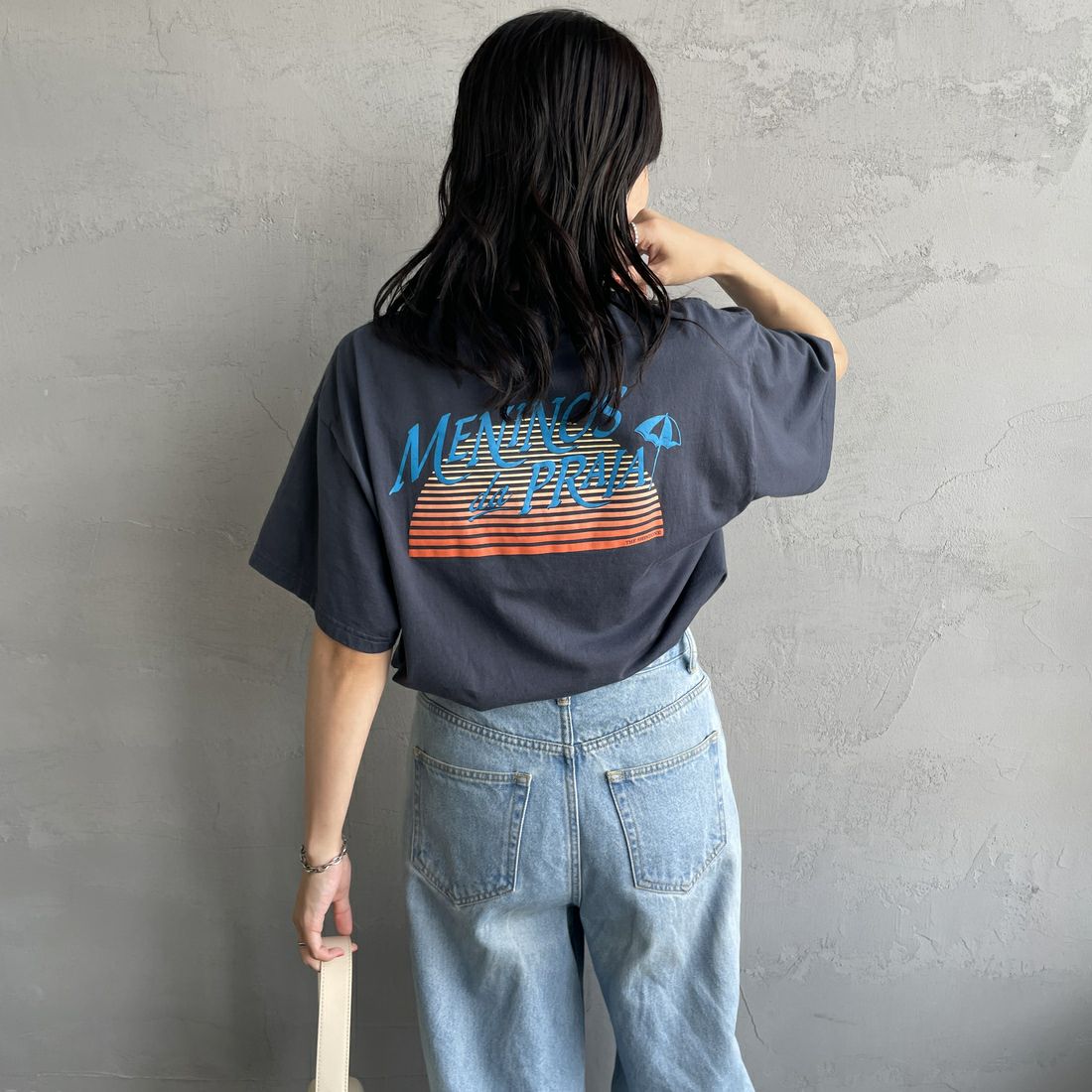 THE SHINZONE [ザ シンゾーン] MENINOS da PRAIA Tシャツ [25MMSCU04] 05 C.GRAY &&モデル身長：160cm 着用サイズ：F0&&