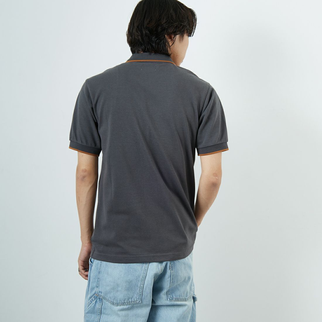 THE FOX [ザフォックス] 別注 ワンポイントロゴ ティップラインポロシャツ [JFU25SS-09-JF] CHAR/CAM &&モデル身長：179cm 着用サイズ：L&&