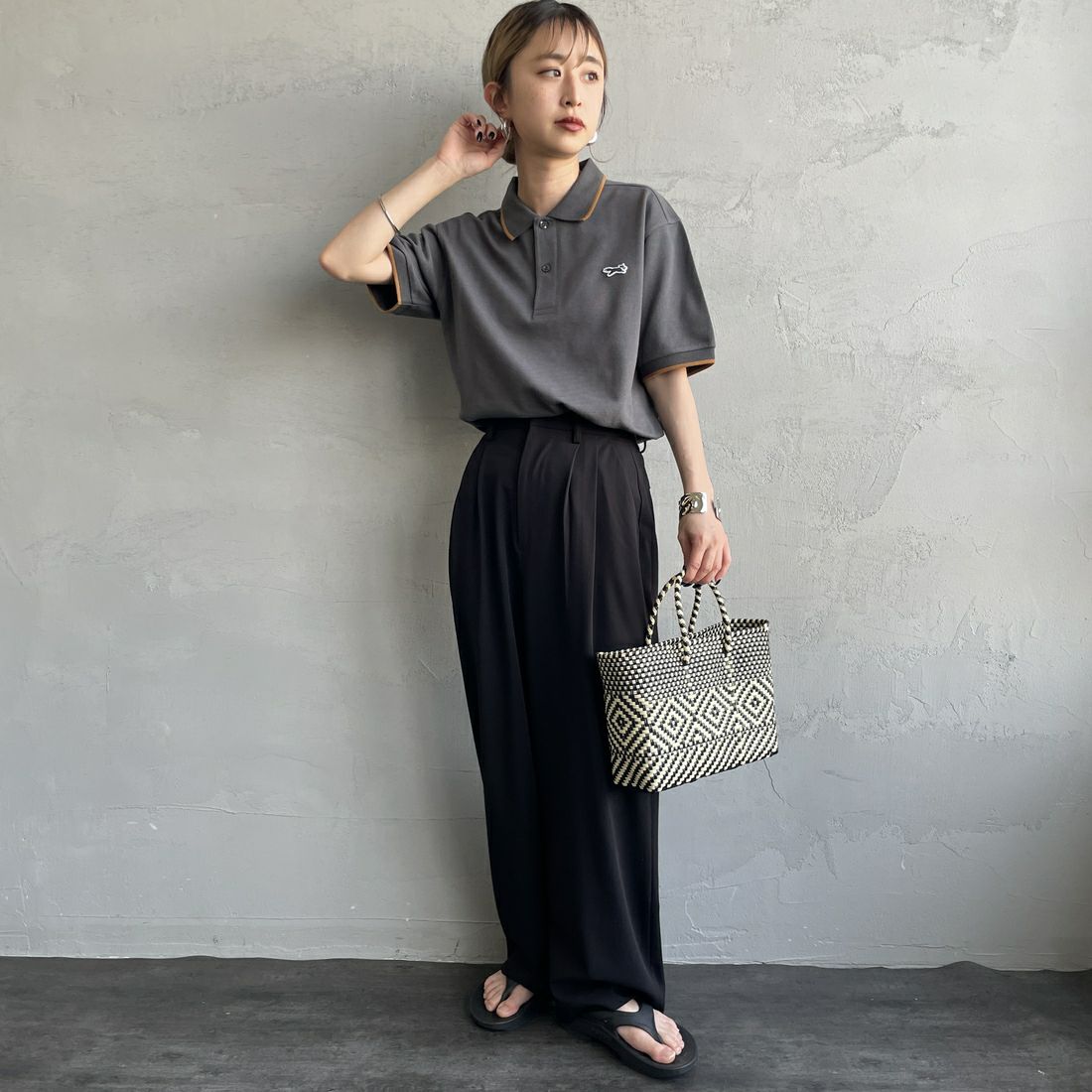 THE FOX [ザフォックス] 別注 ワンポイントロゴ ティップラインポロシャツ [JFU25SS-09-JF] CHAR/CAM &&モデル身長：150cm 着用サイズ：S&&