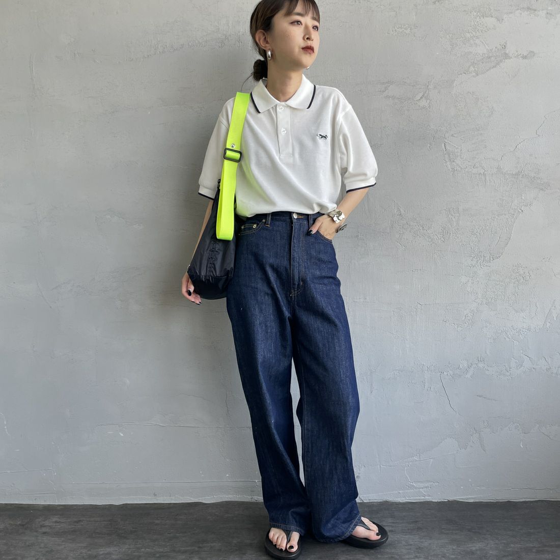 THE FOX [ザフォックス] 別注 ワンポイントロゴ ティップラインポロシャツ [JFU25SS-09-JF] WHT/NVY &&モデル身長：150cm 着用サイズ：S&&