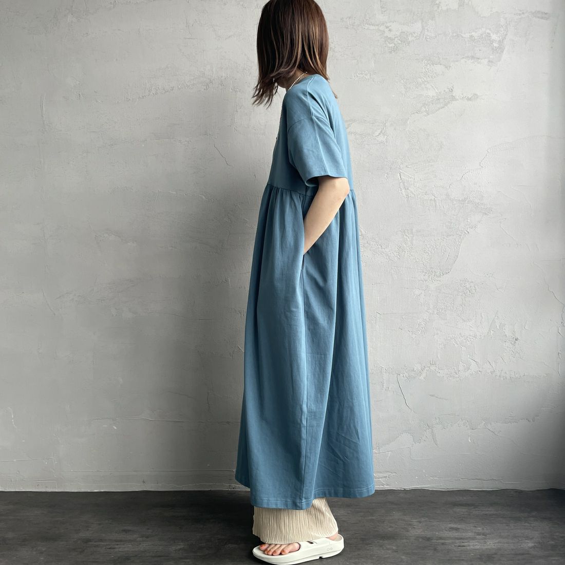 THE FOX [ザフォックス] 別注 ウエスト切替 マキシ丈ギャザーワンピース [JFL25SS-07-JF] ﾌﾞﾙｰ &&モデル身長：158cm 着用サイズ：S&&
