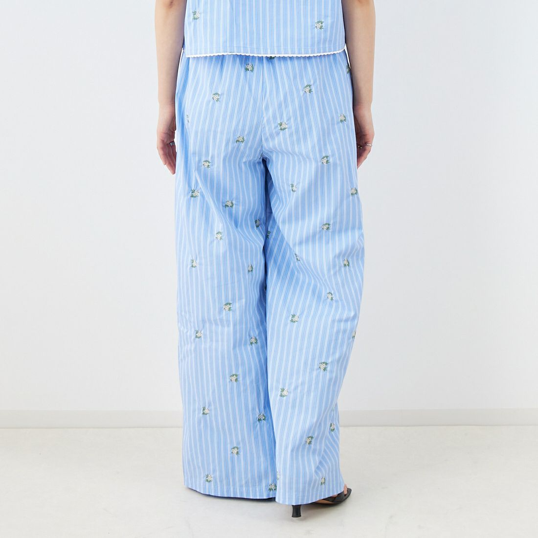 MAISON SPECIAL [メゾンスペシャル] パジャマイージーパンツ [21251465708] BLU &&モデル身長：160cm 着用サイズ：36&&