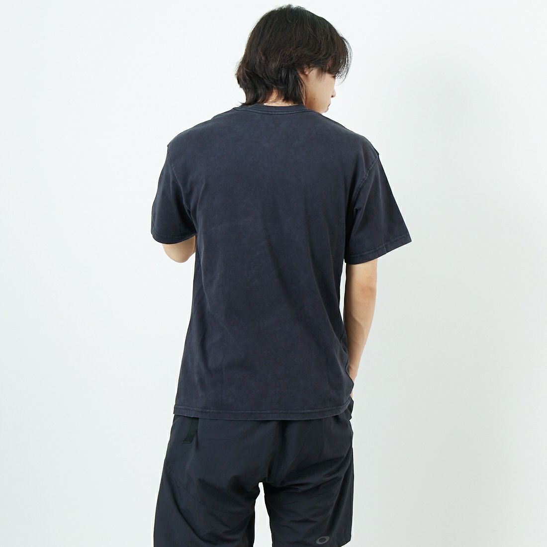 NIKE [ナイキ] マックス90 バスケットボールTシャツ [HJ3435] 010 BLACK &&モデル身長：179cm 着用サイズ：M&&