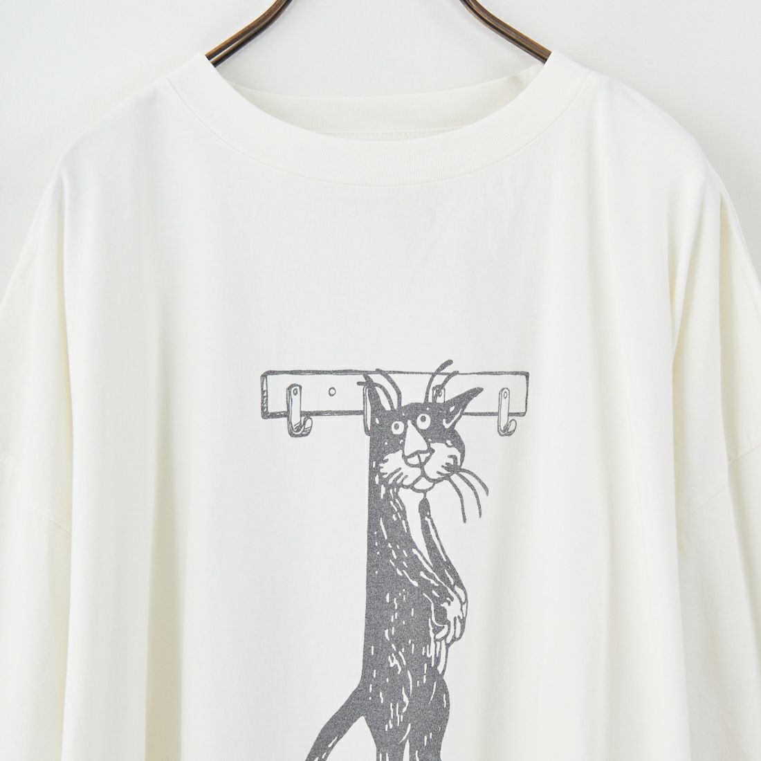 REMI RELIEF [レミレリーフ] 別注 ビッグプリントTシャツ BE FREE [RN28369299-JF] OFF WHITE