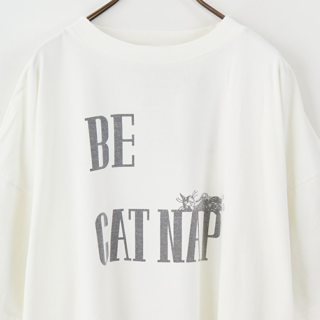 REMI RELIEF [レミレリーフ] 別注 ビッグプリントTシャツ BE CAT NAP [RN28369301-JF] OFF WHITE