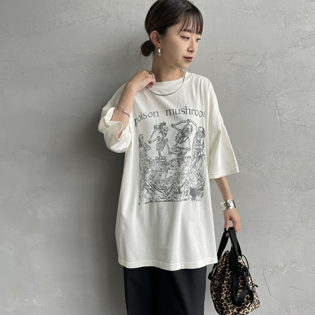 OFF WHITE&&モデル身長：150cm 着用サイズ：S&&