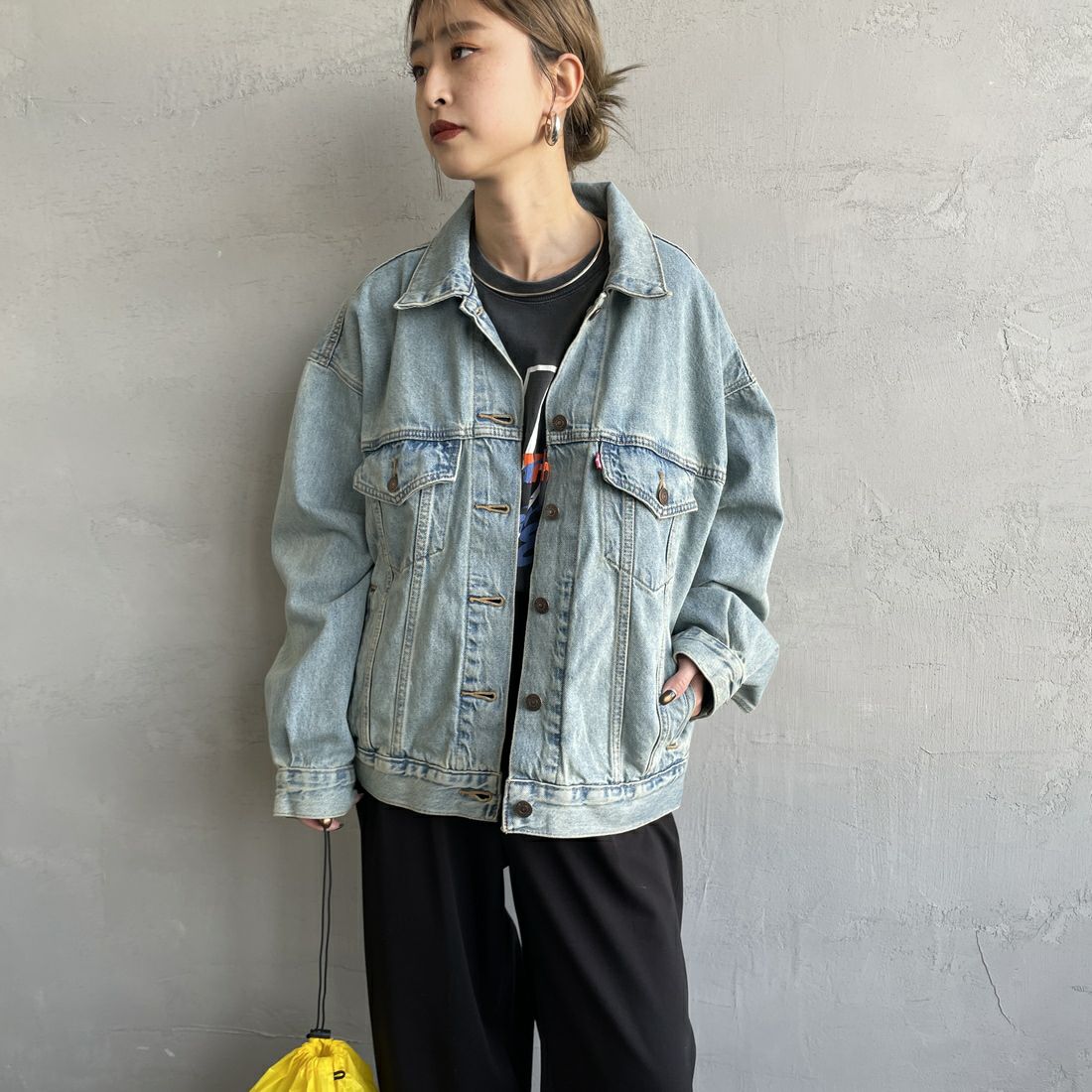 LEVI'S [リーバイス] 90S トラッカージャケット [A1743-01] 35 I TOLD &&モデル身長：150cm 着用サイズ：S&&