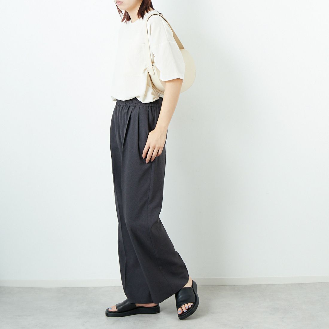 MICA&DEAL [マイカアンドディール] Tブラウス [0125209110] IVORY &&モデル身長：167cm 着用サイズ：F&&