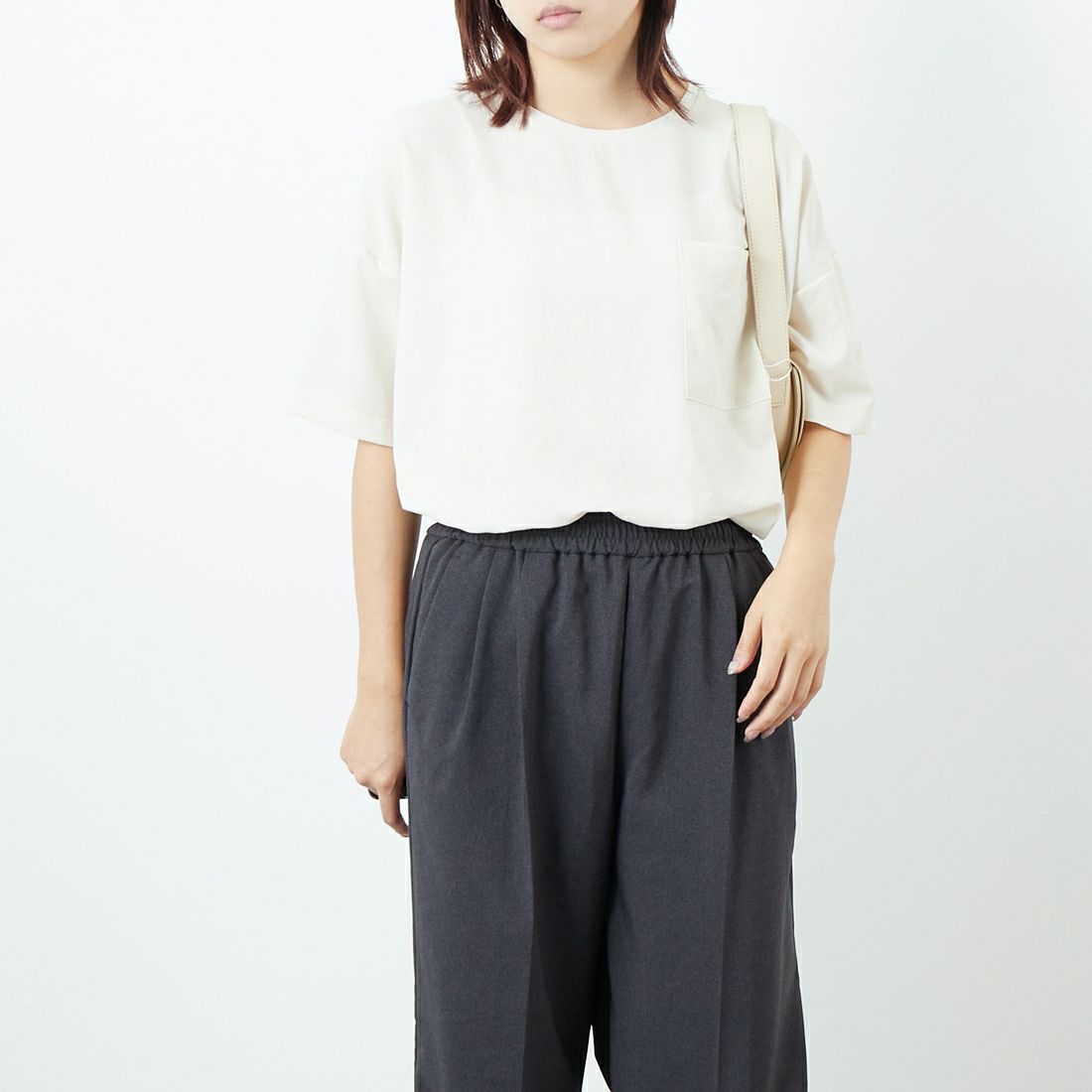 MICA&DEAL [マイカアンドディール] Tブラウス [0125209110] IVORY &&モデル身長：167cm 着用サイズ：F&&