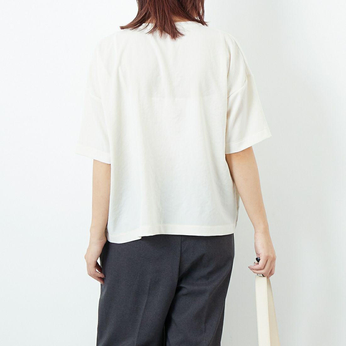 MICA&DEAL [マイカアンドディール] Tブラウス [0125209110] IVORY &&モデル身長：167cm 着用サイズ：F&&