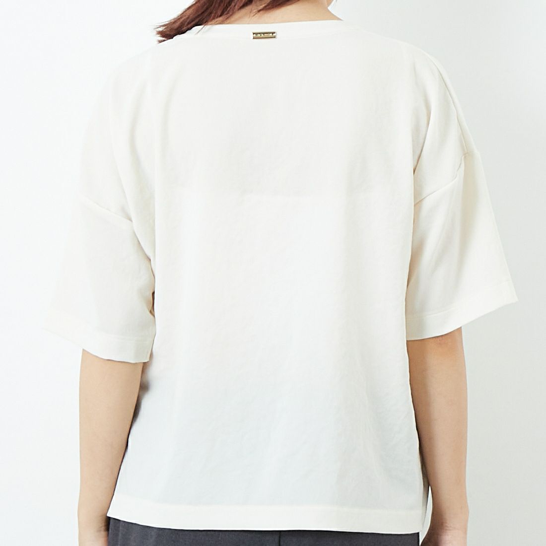MICA&DEAL [マイカアンドディール] Tブラウス [0125209110] IVORY &&モデル身長：167cm 着用サイズ：F&&