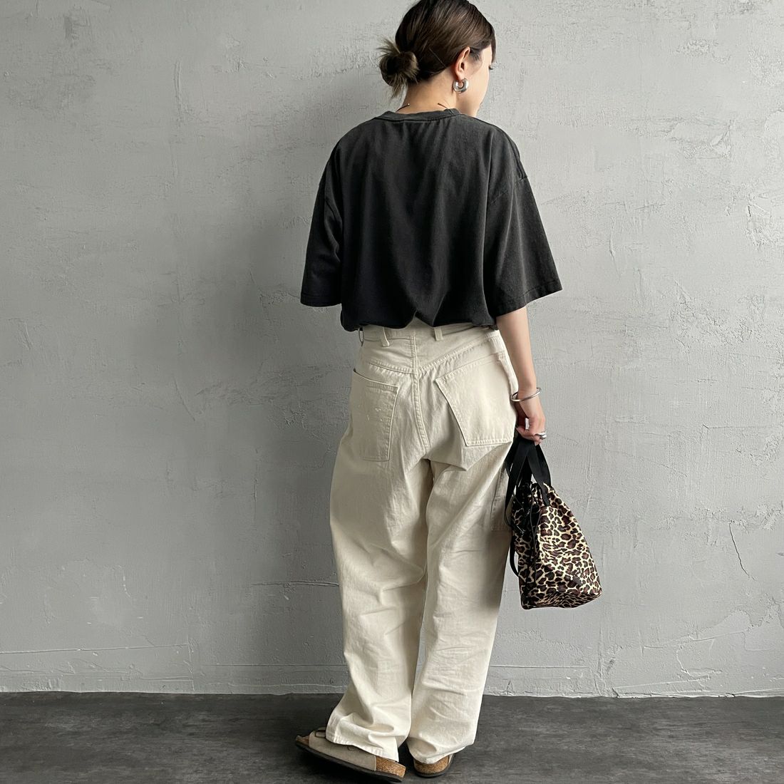 SCREEN STARS [スクリーンスターズ] 別注 コンポーザーズプリントTシャツ [2522-SSBTGRIN-JF] BLACK 1 &&モデル身長：150cm 着用サイズ：F&&