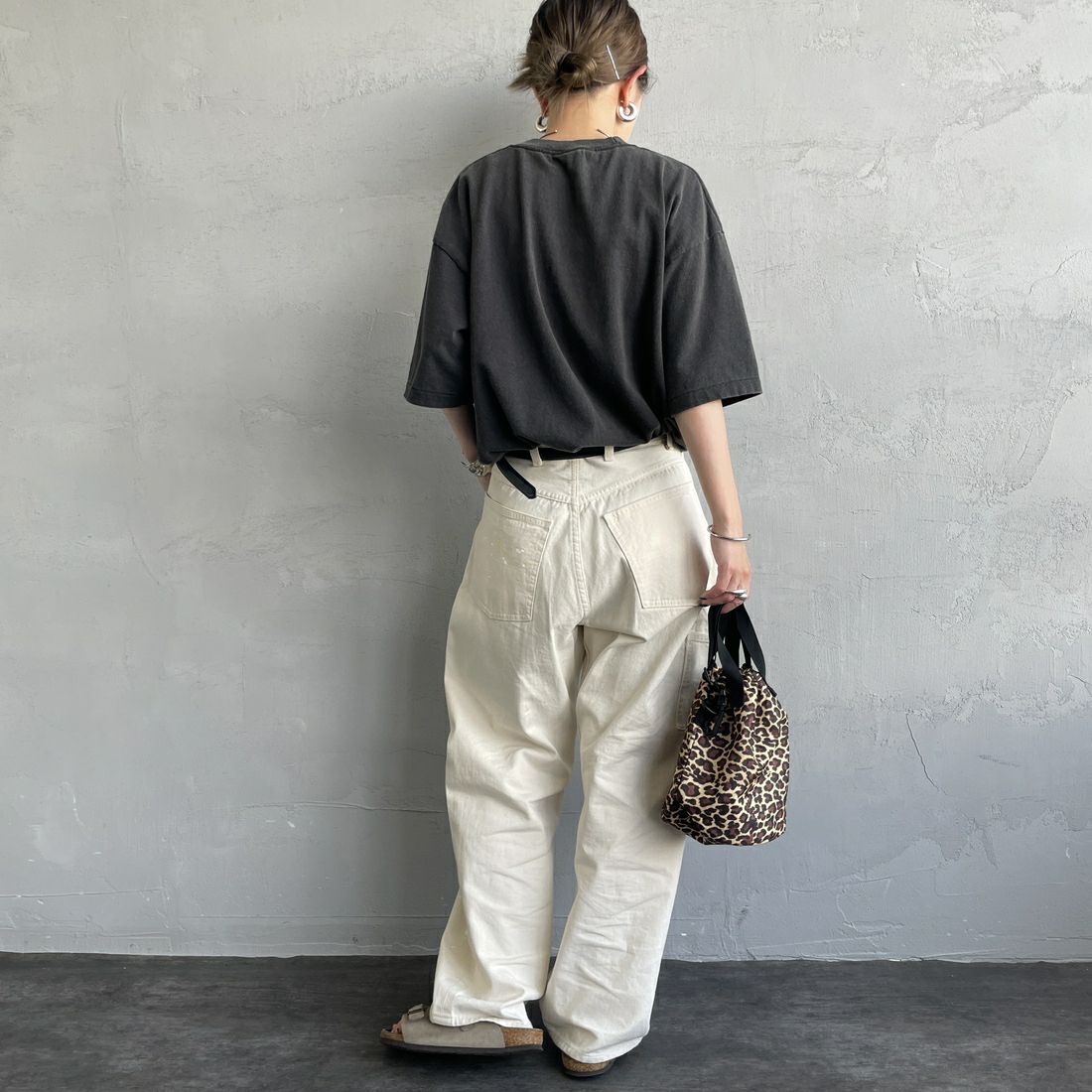SCREEN STARS [スクリーンスターズ] 別注 コンポーザーズプリントTシャツ [2522-SSBTGRIN-JF] BLACK 2 &&モデル身長：150cm 着用サイズ：F&&
