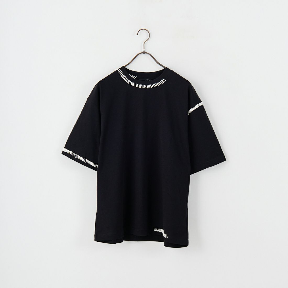 SLICK [スリック] ブランケットステッチTシャツ [5230121] 700 BLACK
