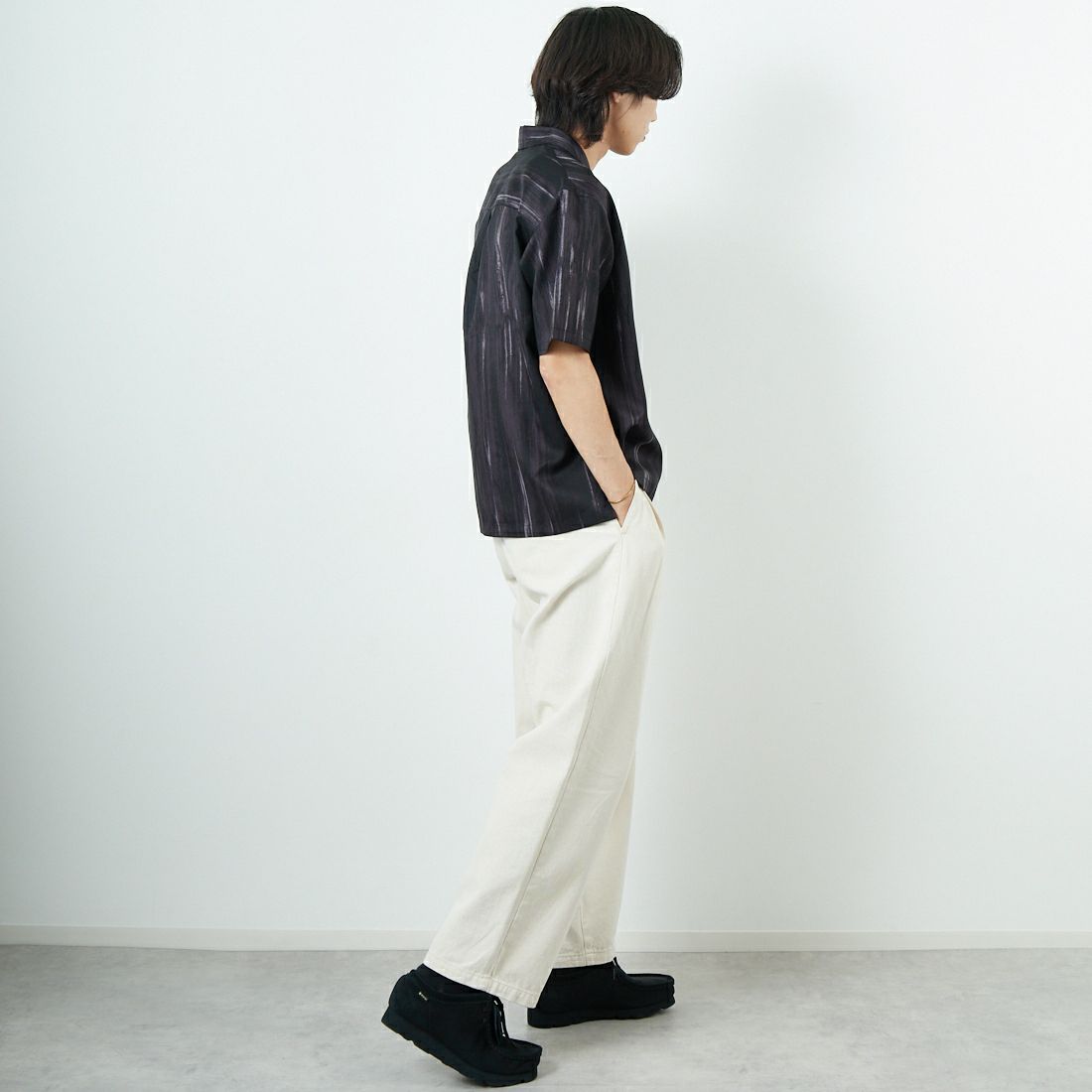 SLICK [スリック] アブストラクトプリントオープンカラーシャツ [5220108] 700 BLACK &&モデル身長：179cm 着用サイズ：1&&